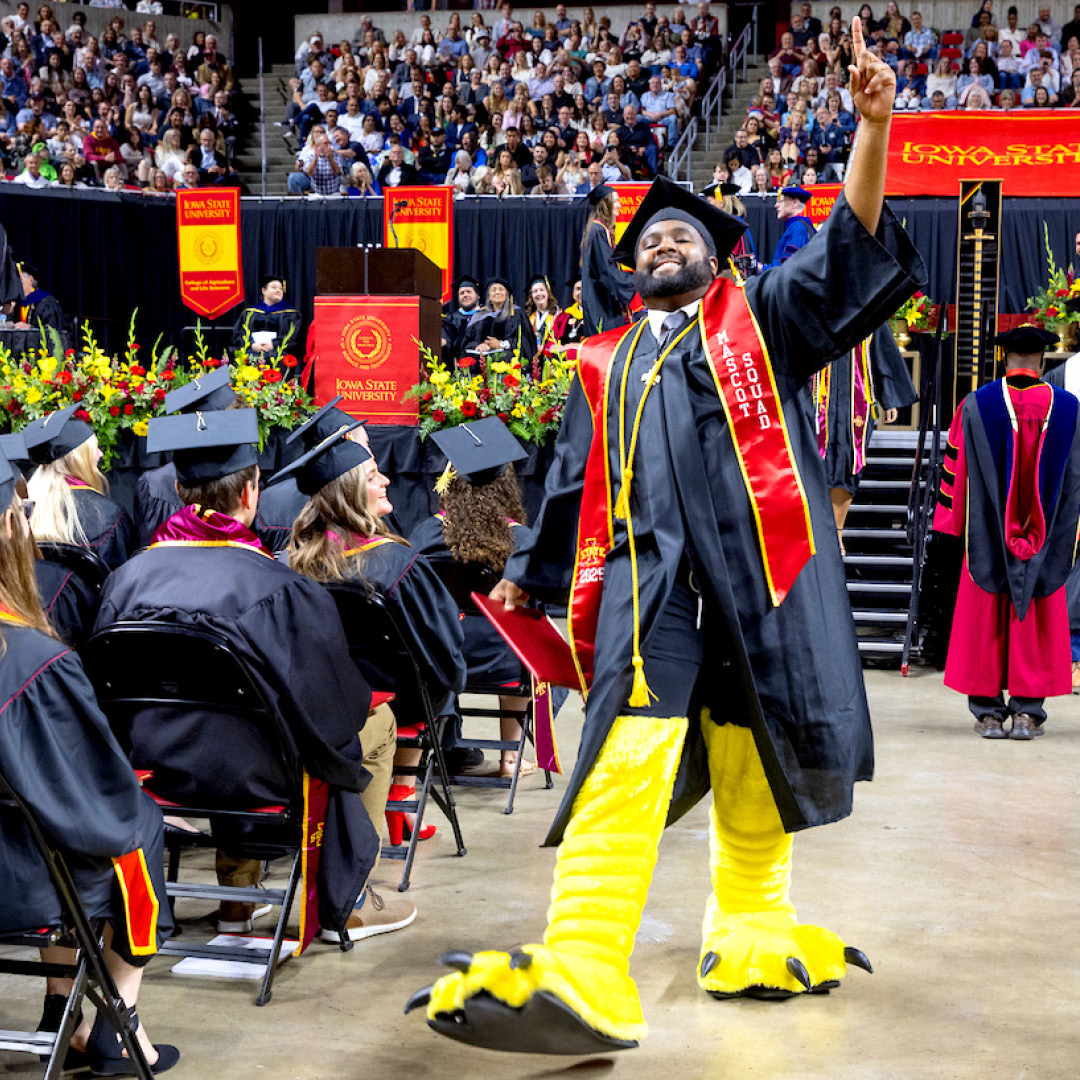 Iowa State Cy on graduation